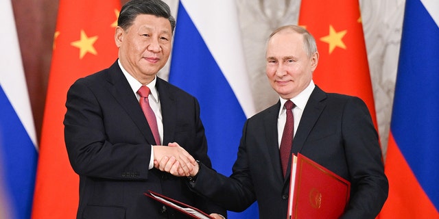 Xi, Putin